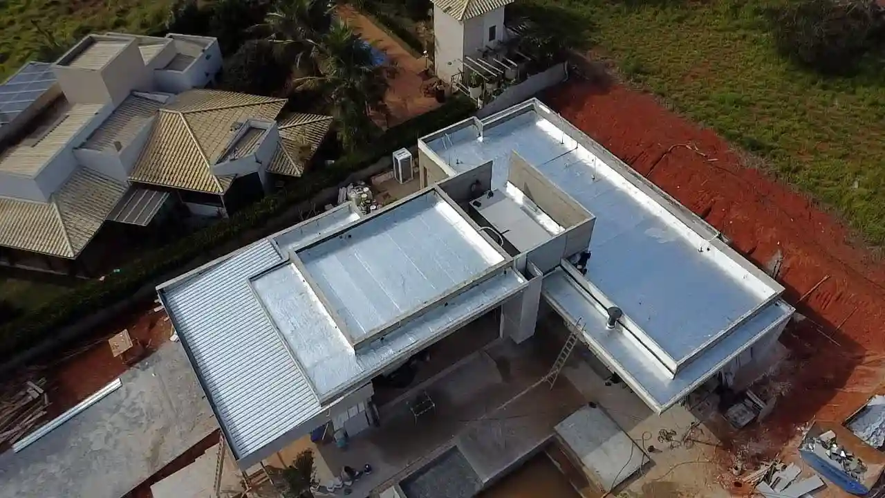 Aplicação de manta asfáltica em Contagem em cobertura residencial